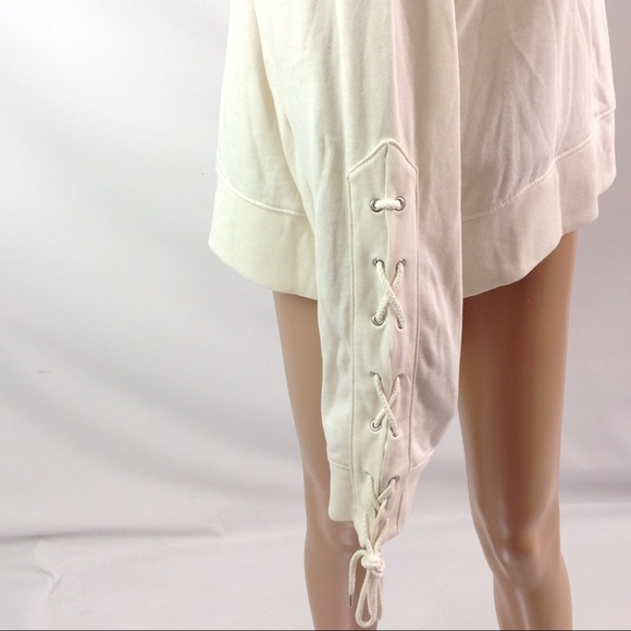 $185 New Shades of Blonde Sweatshirt Size M Ivory - Picture 2 of 6